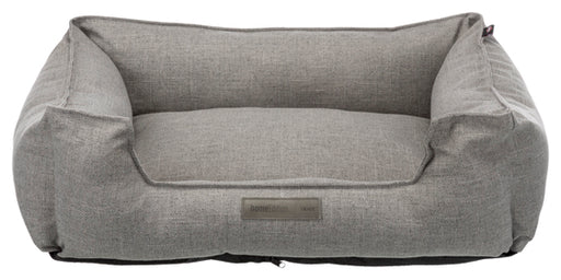 Talis Bädd i vävt tyg av polyester med stoppning av polyesterfleece och avtagbar klädsel som kan maskintvättas i 40°C. Utrustad med halkfri botten och finns i tre storlekar och färger.

