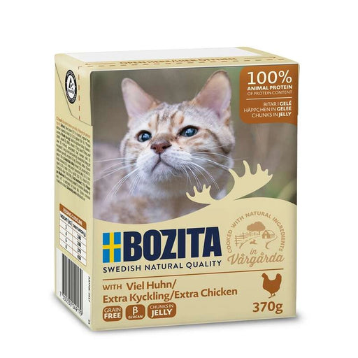 Blötmat för vuxna katter med 93% svenskt kött och rik på kyckling. Låg fetthalt, hög smältbarhet, fri från soja och spannmål, med ß-glukan som stärker immunsystemet.