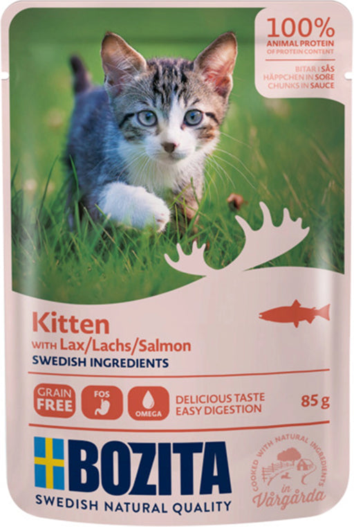 Bozita Kitten Lax, ett komplett foder för kattungar samt dräktiga och digivande katter. Innehåller nyttiga fettsyror från lax och naturliga svenska råvaror.