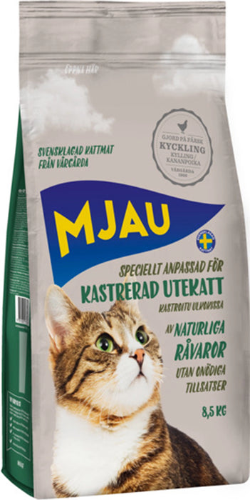 Torrfoder för kastrerad utekatt med kyckling, innehållande naturliga råvaror, hälsosamma fettsyror, vitaminer och mineraler. Fritt från tillsatt socker och smaktillsatser.