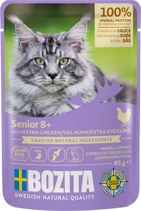 Bozita Senior 8+ Extra Kyckling för äldre katter, ett balanserat foder med kyckling, cellulosafibrer för att minska hårbollar, och glukosamin för hälsosamma leder.