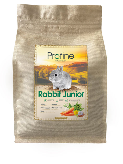 Ett näringsrikt foder för unga kaniner, med alfalfa, linfrö och öljäst för hälsosam tillväxt.