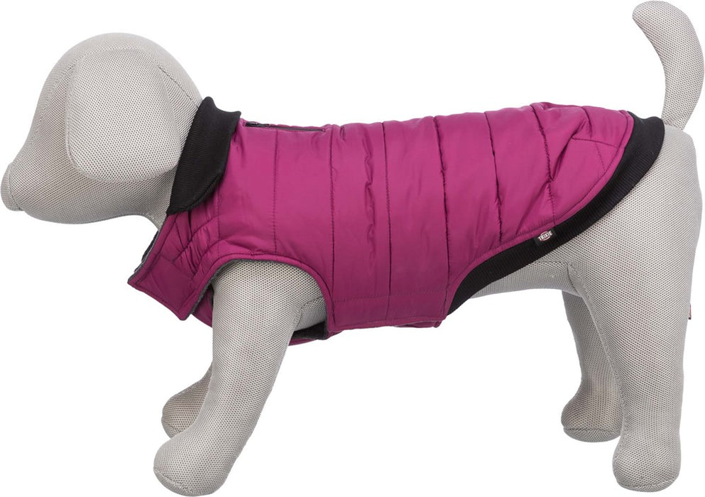 Arlay Täcke för hund med fleecefoder och lätt vaddering, vattenavvisande och justerbar elastisk haklapp. Kan kombineras med sele för en perfekt passform och komfort.