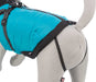 Pontis Täcke med sele för hund, i polyester med fleecefoder och vaddering. Reflekterande detaljer och justerbara öglor för bakbenen för en säker och bekväm passform.